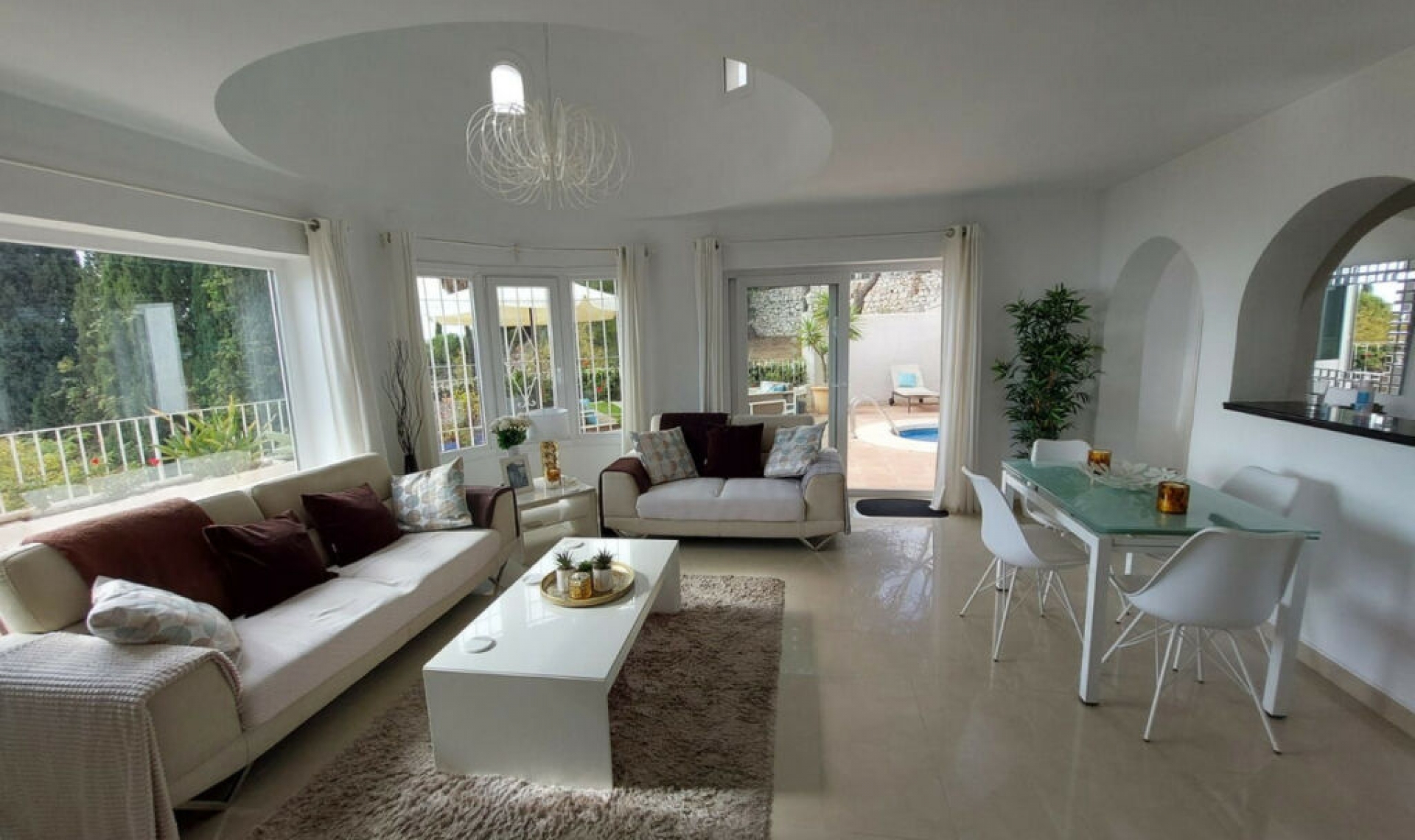 Resale - House -
Mijas