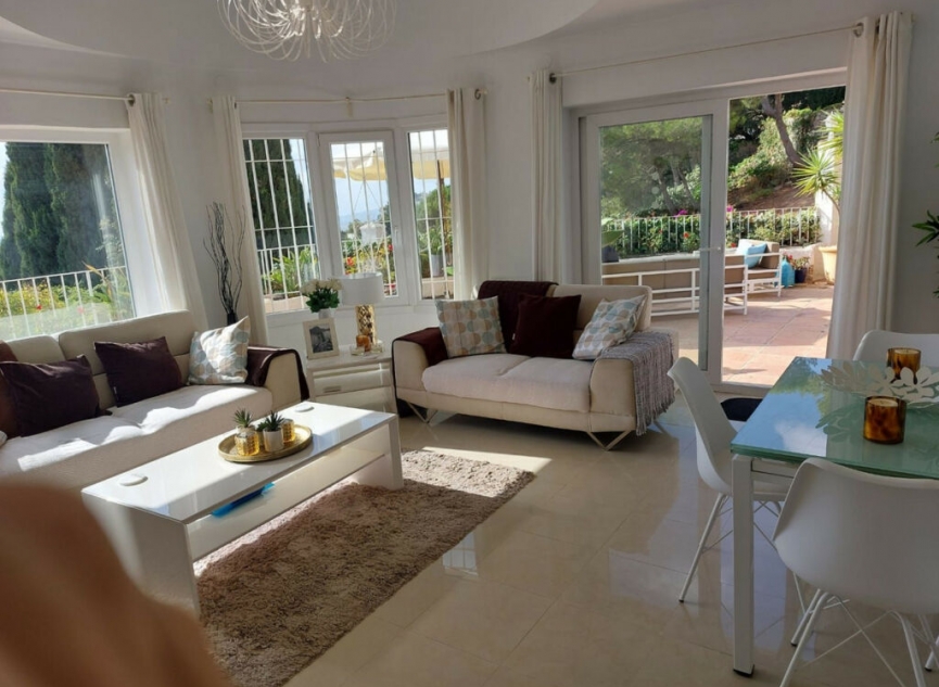 Resale - House -
Mijas