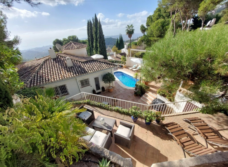 Resale - House -
Mijas