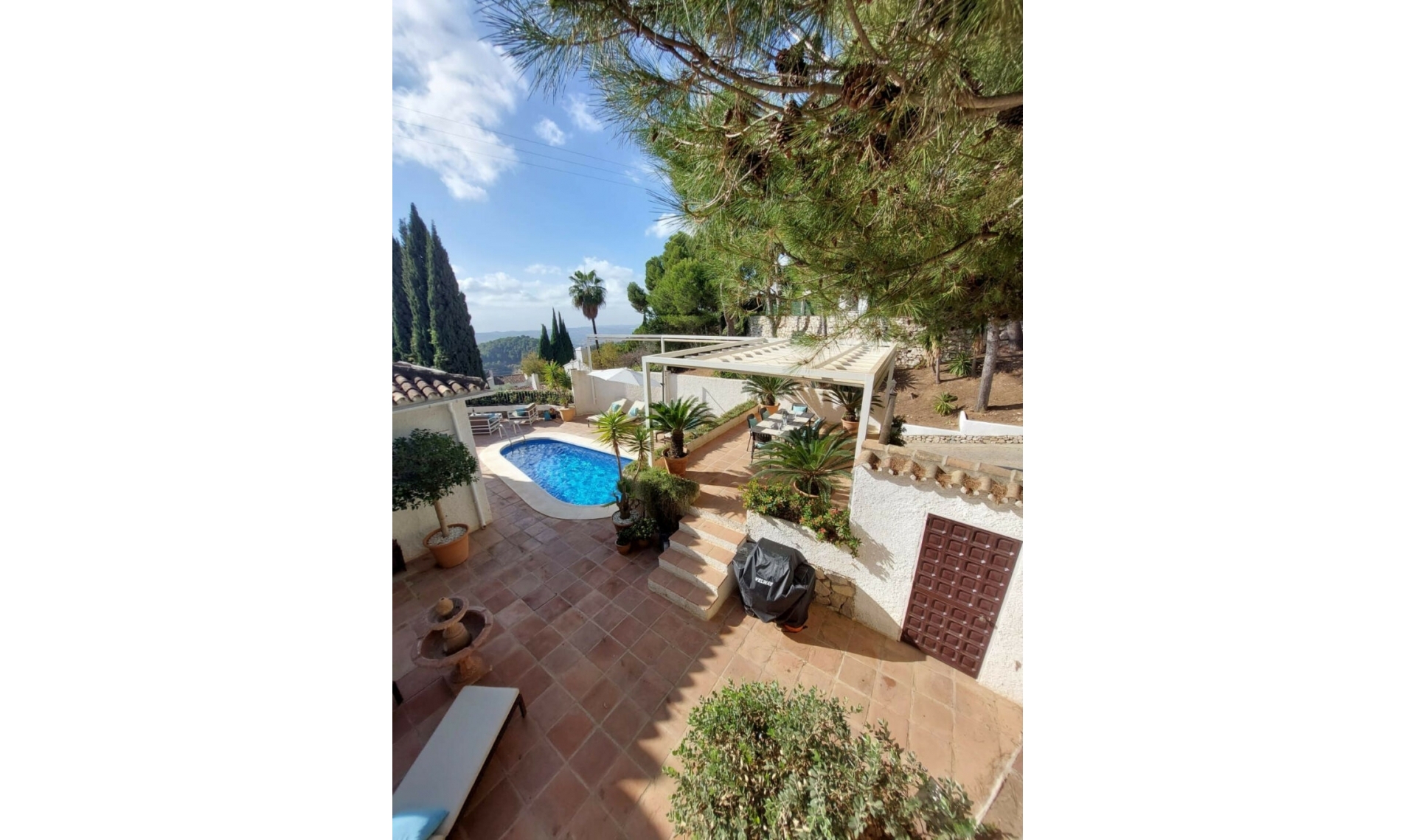 Resale - House -
Mijas