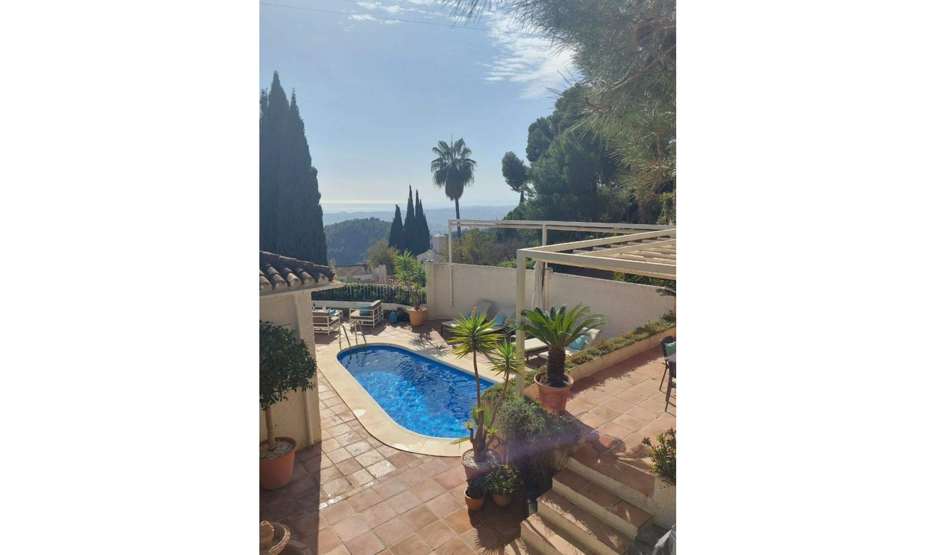 Resale - House -
Mijas
