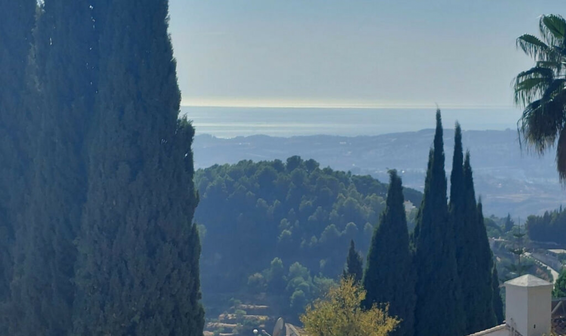 Resale - House -
Mijas