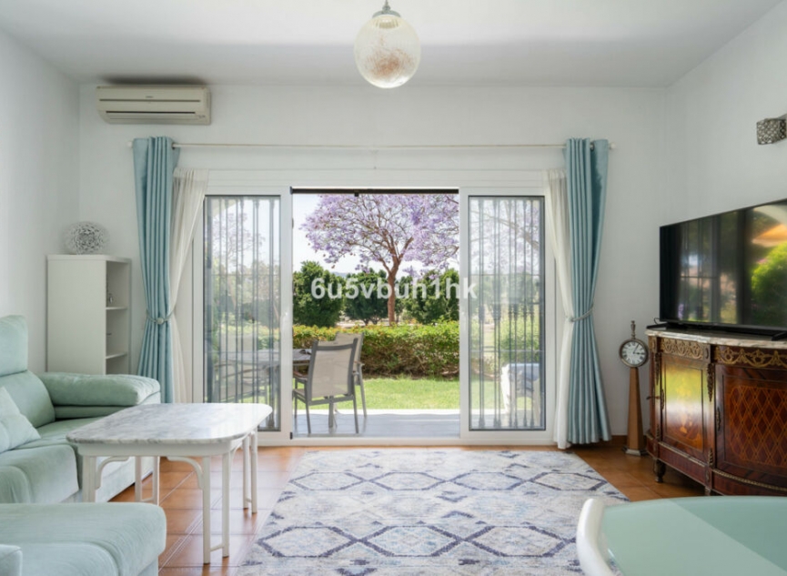 Resale - House -
Mijas