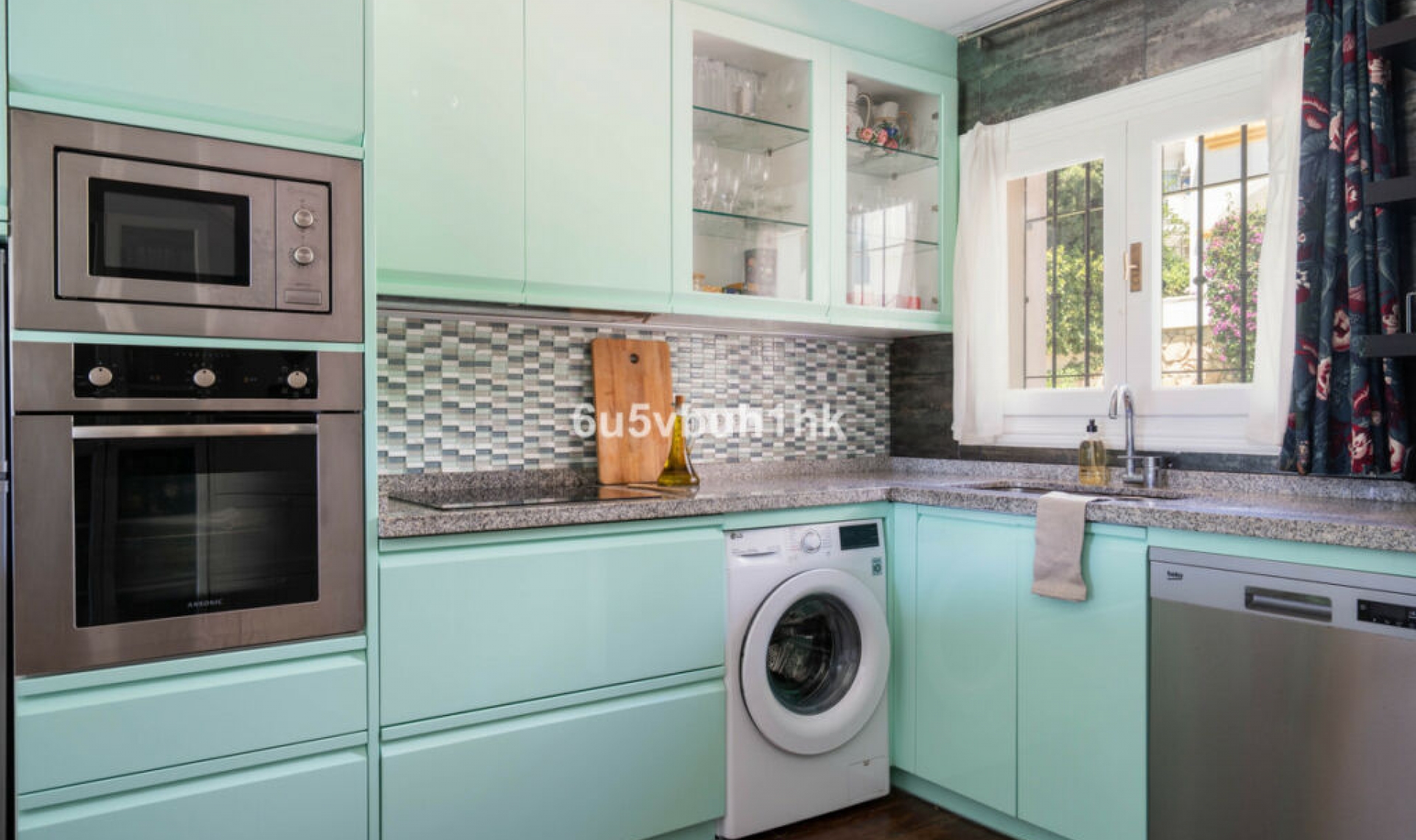 Resale - House -
Mijas