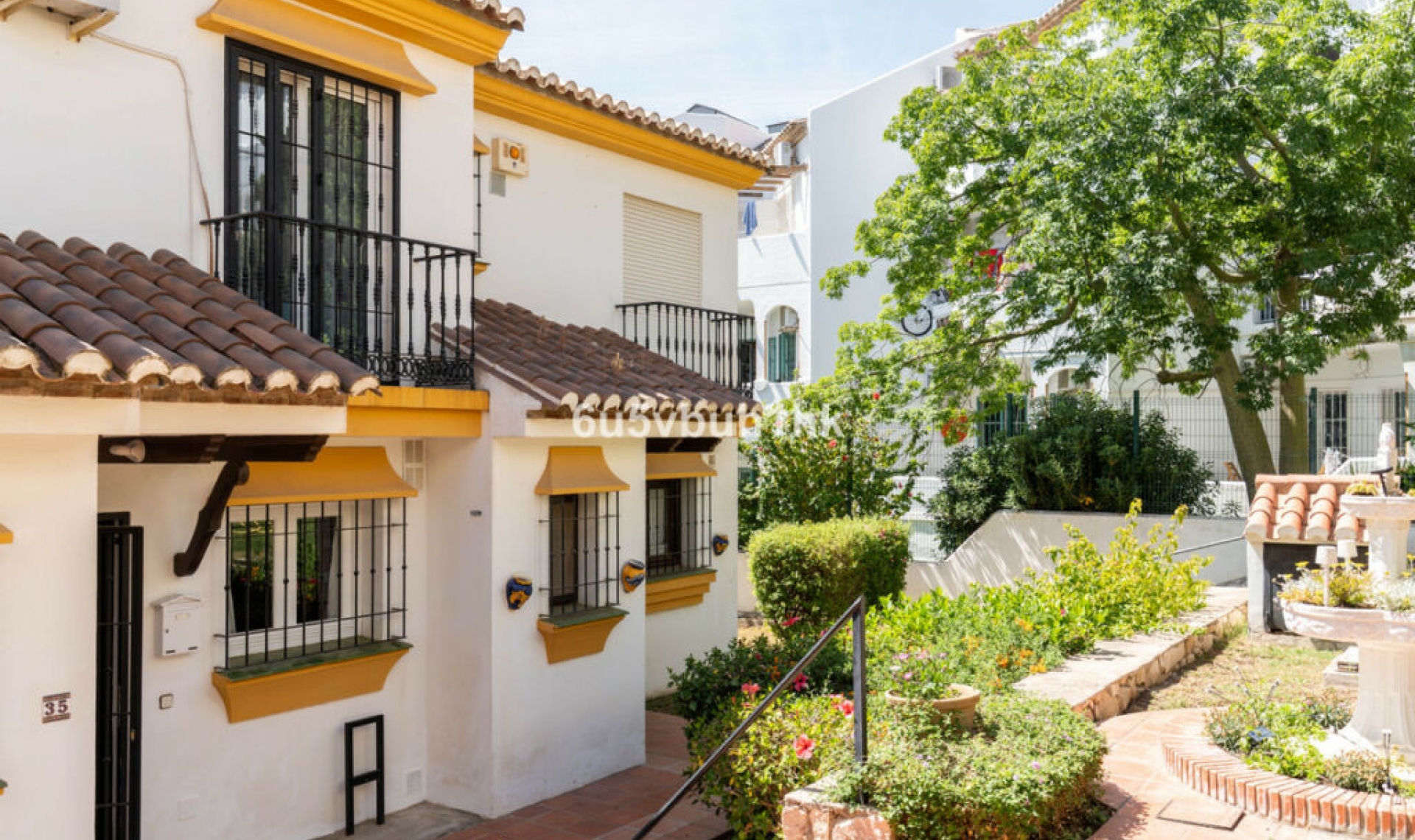 Resale - House -
Mijas