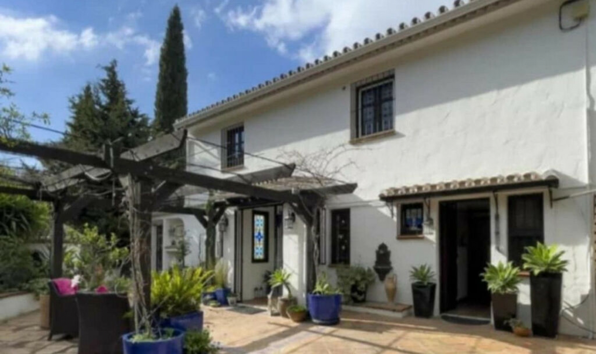 Resale - House -
Mijas