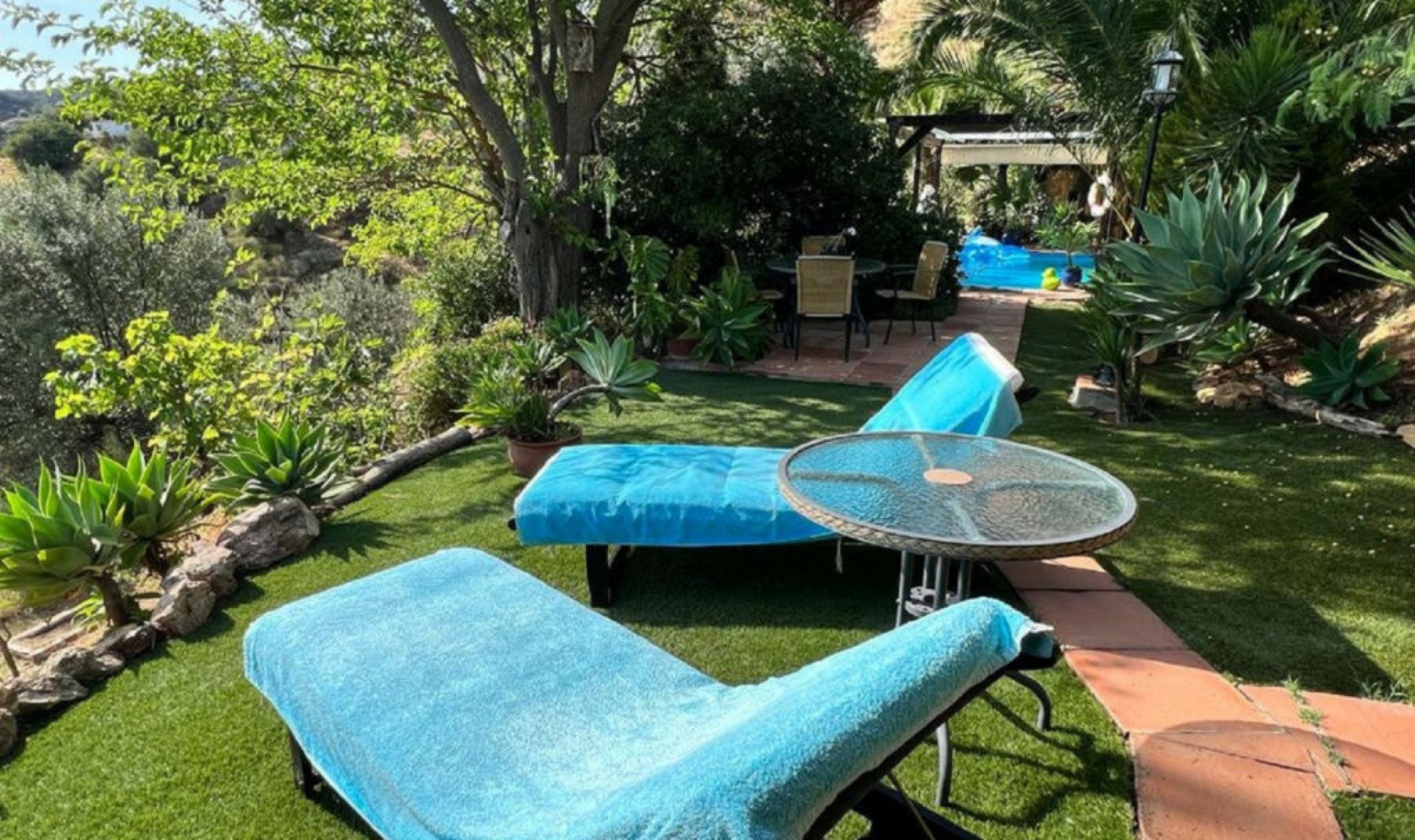 Resale - House -
Mijas