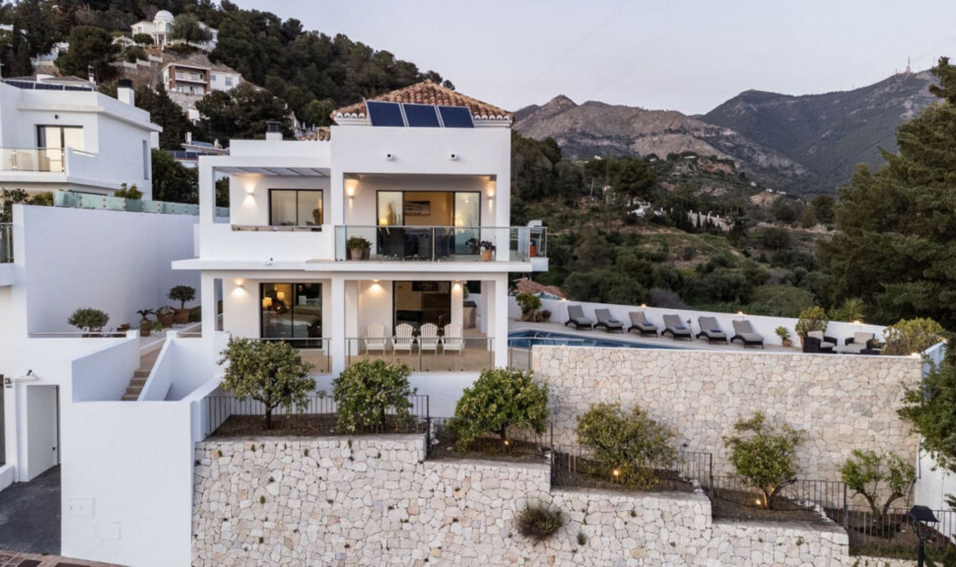 Resale - House -
Mijas