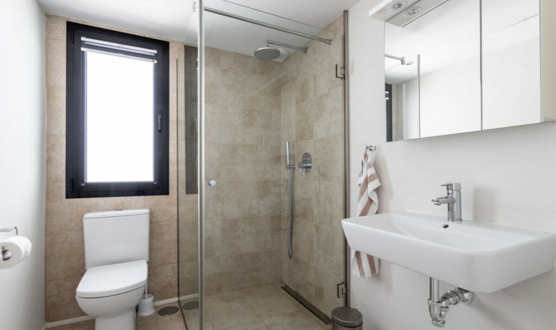 Resale - House -
Mijas