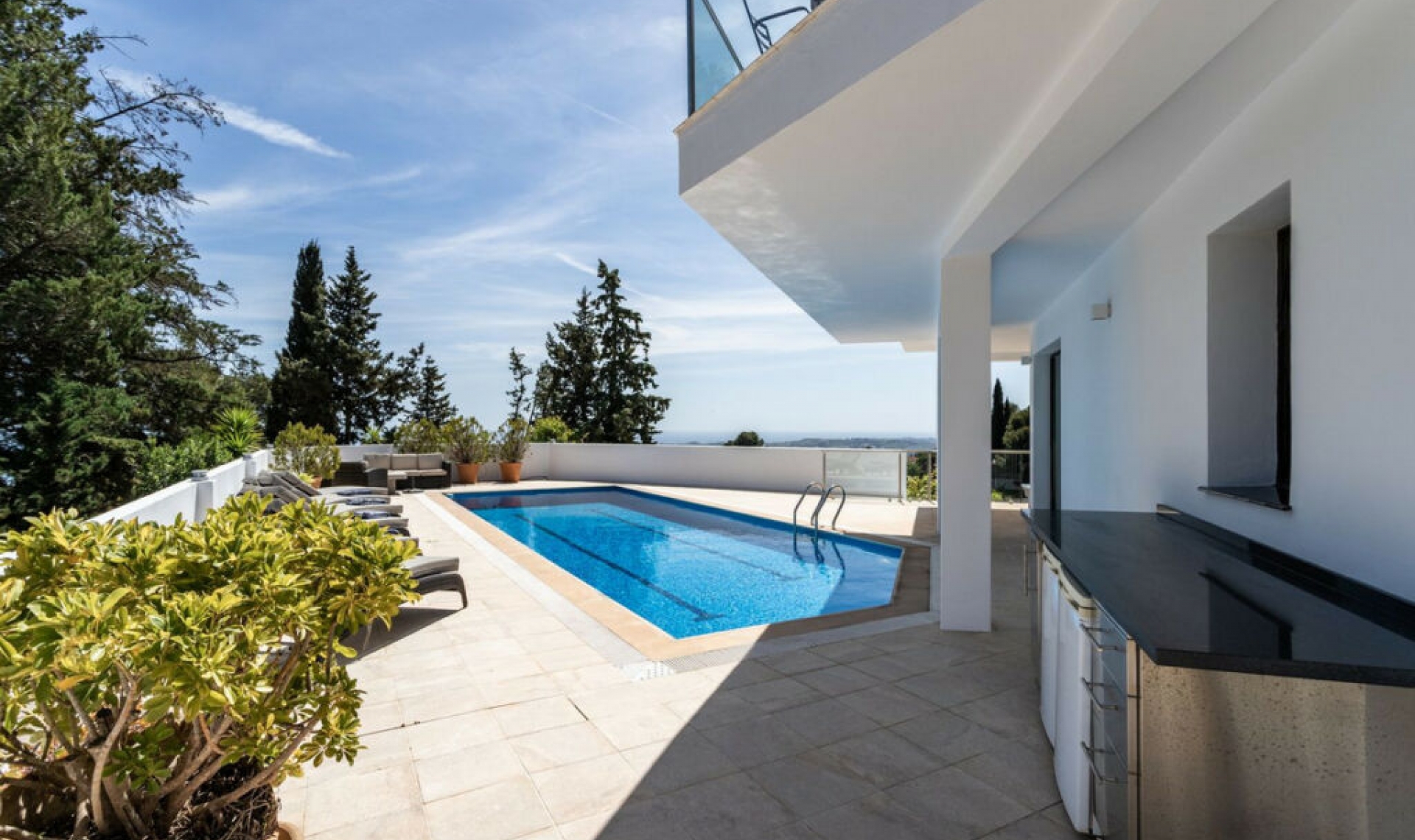 Resale - House -
Mijas