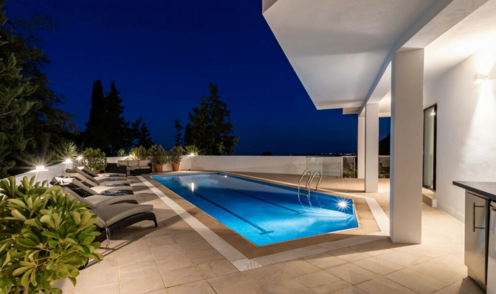 Resale - House -
Mijas