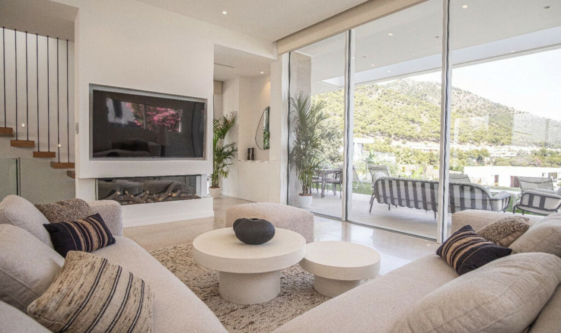 Resale - House -
Mijas