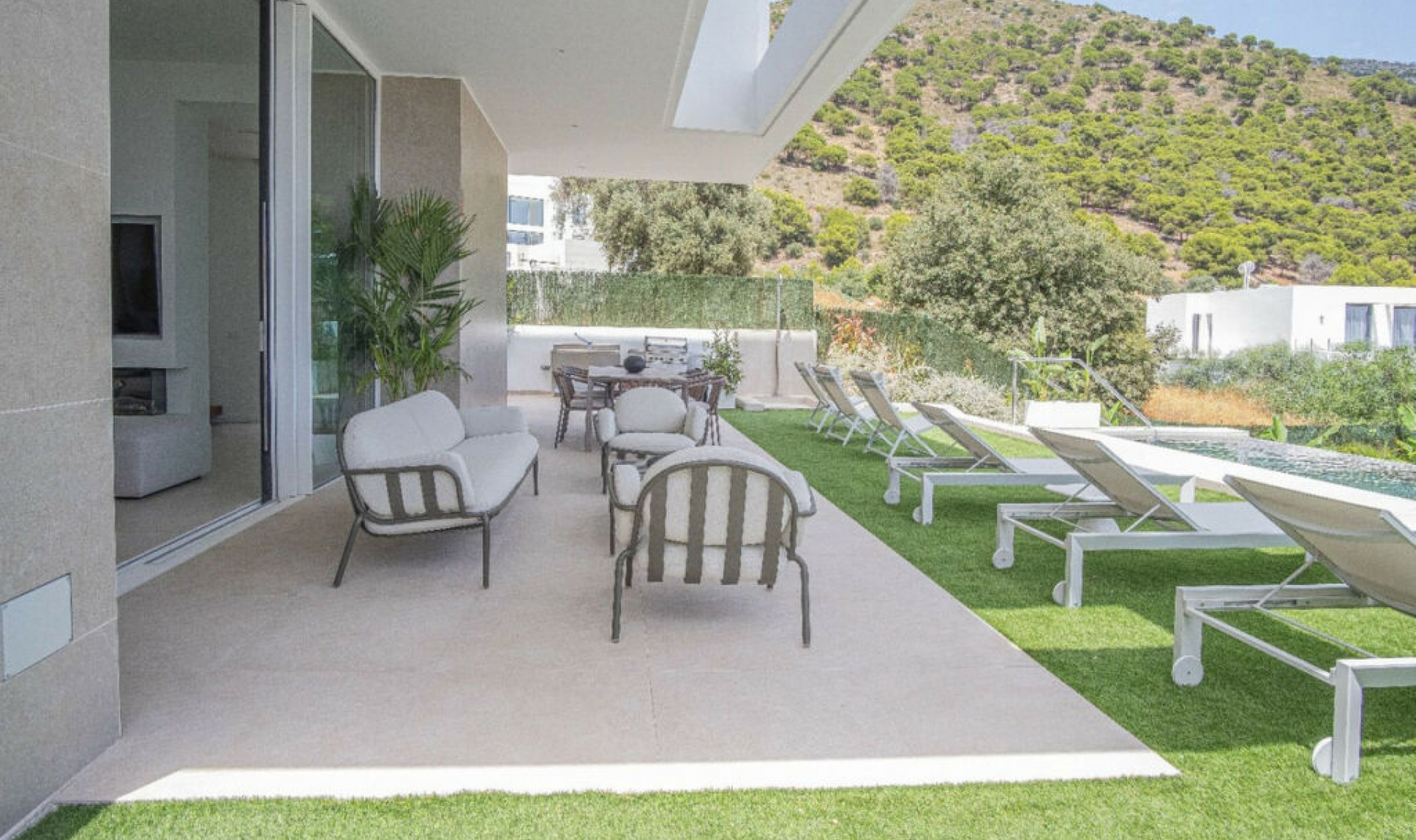 Resale - House -
Mijas