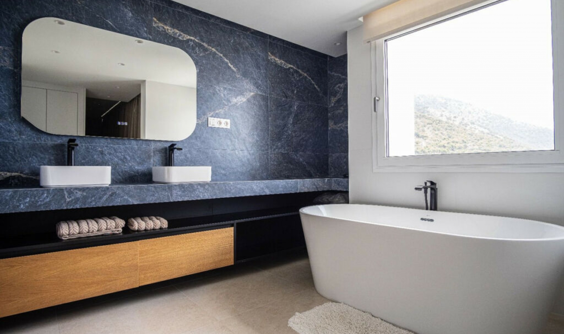 Resale - House -
Mijas