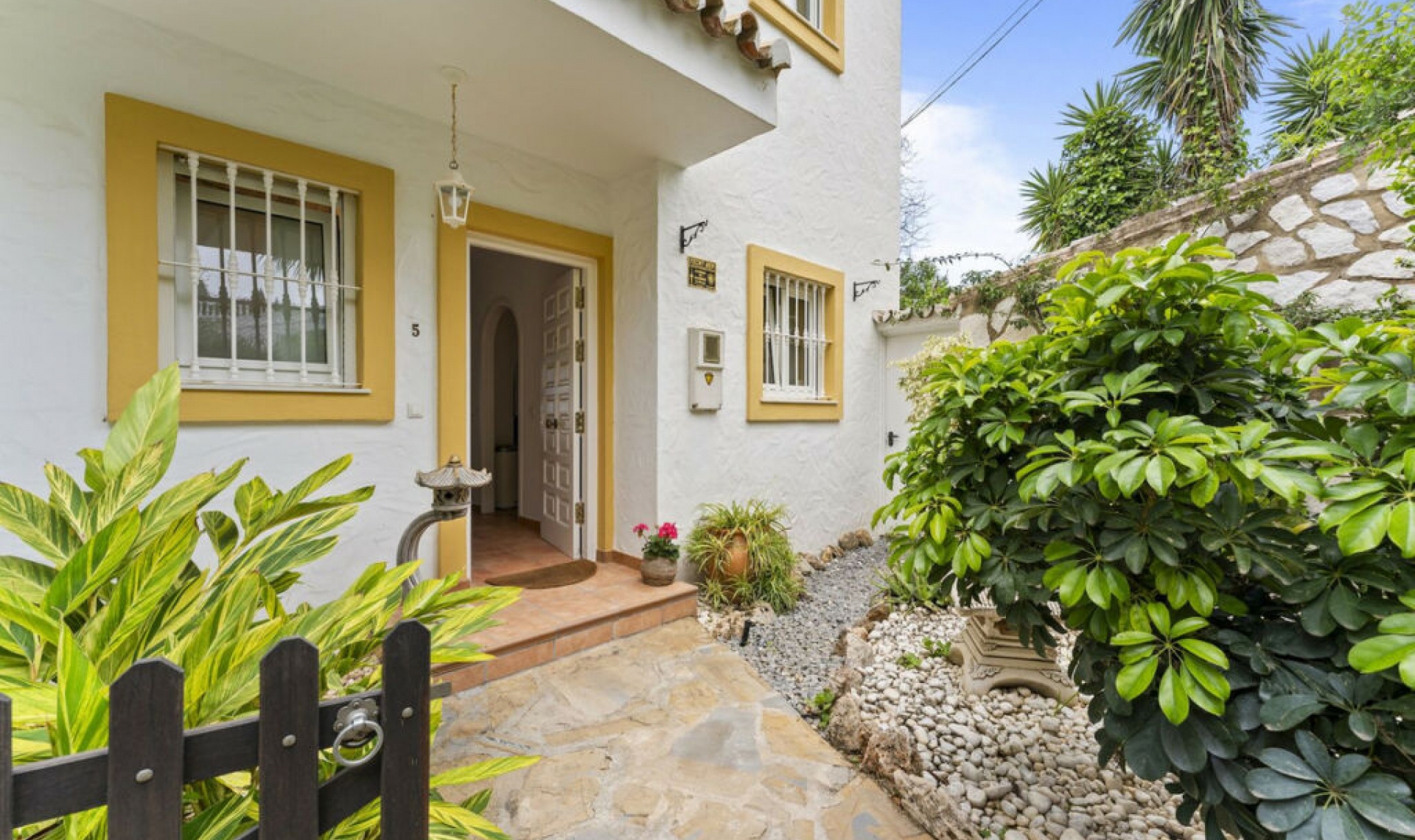 Resale - House -
Mijas