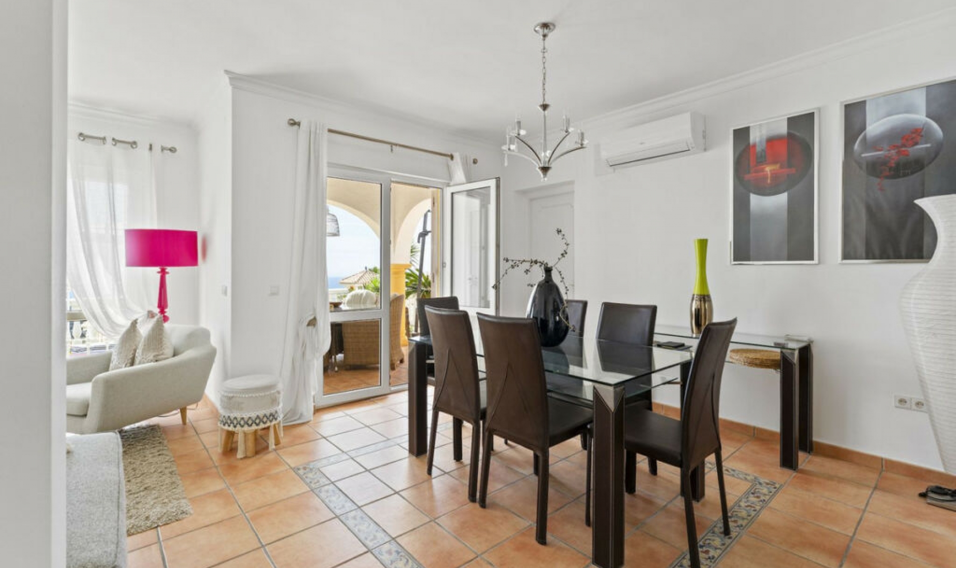 Resale - House -
Mijas