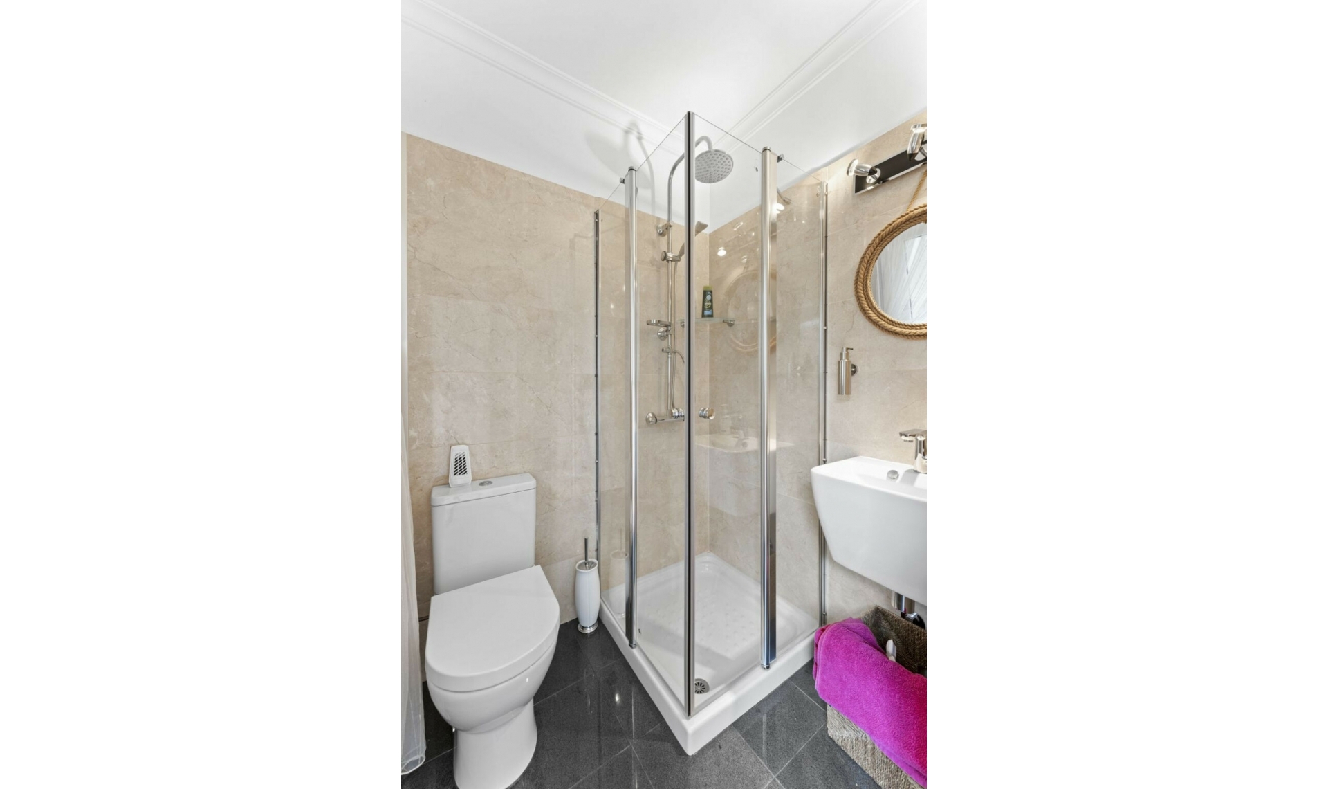 Resale - House -
Mijas