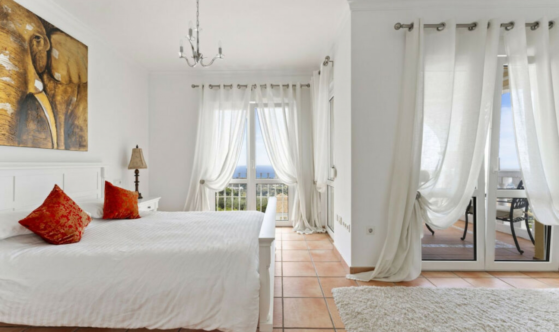 Resale - House -
Mijas