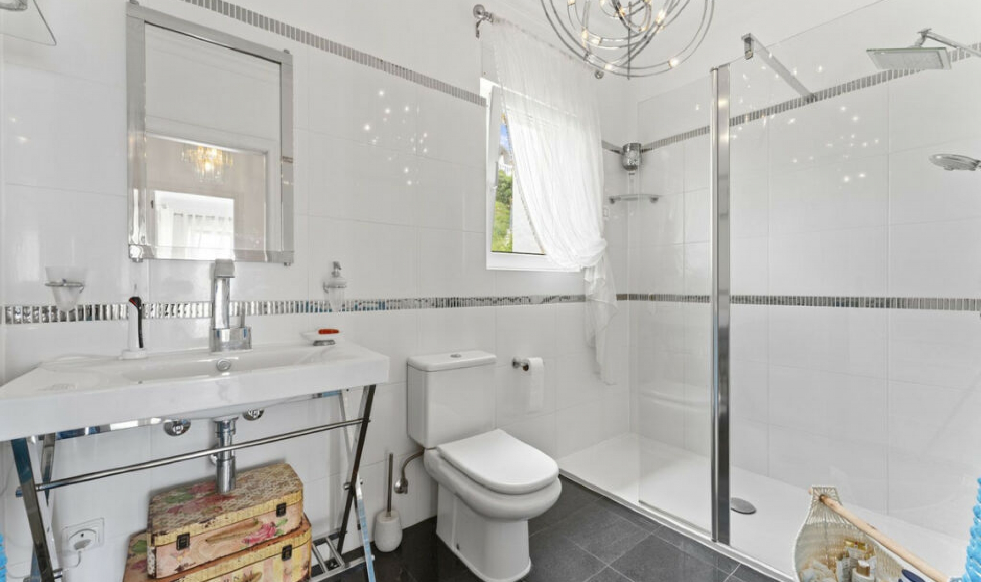 Resale - House -
Mijas