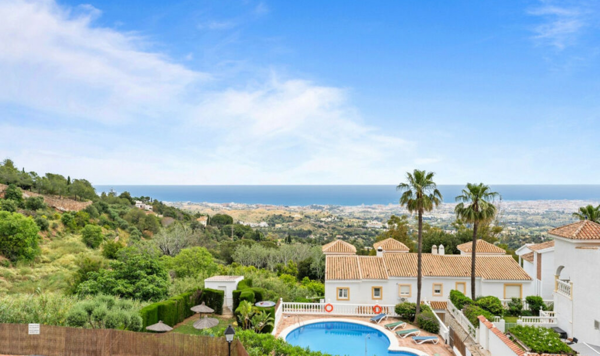 Resale - House -
Mijas