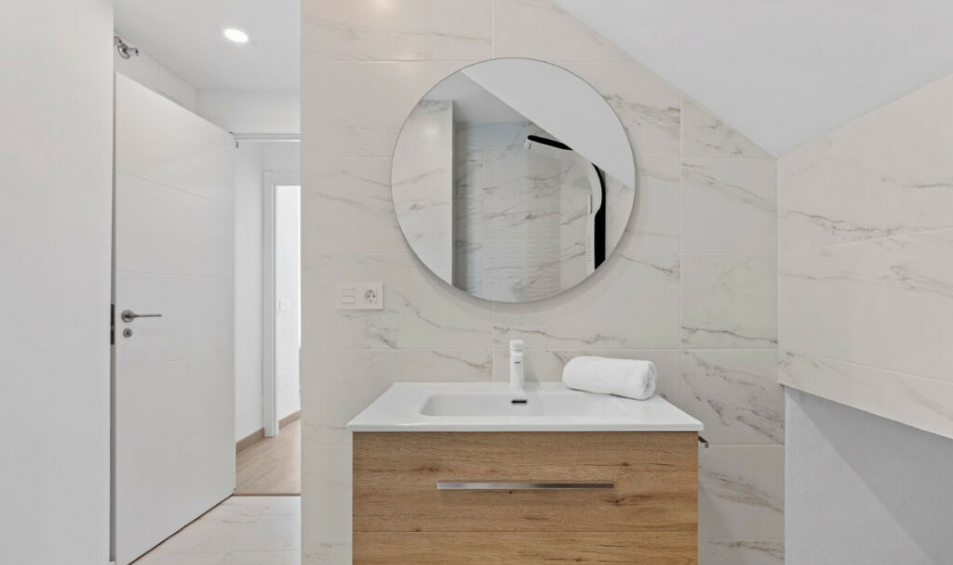 Resale - House -
Mijas