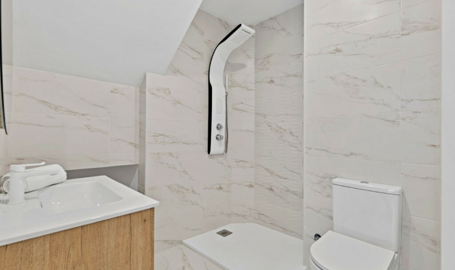 Resale - House -
Mijas