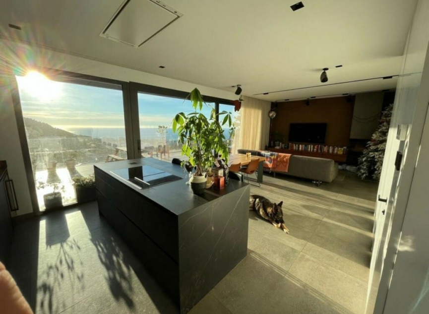 Resale - House -
Mijas