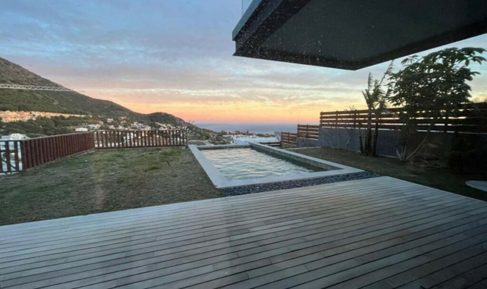 Resale - House -
Mijas