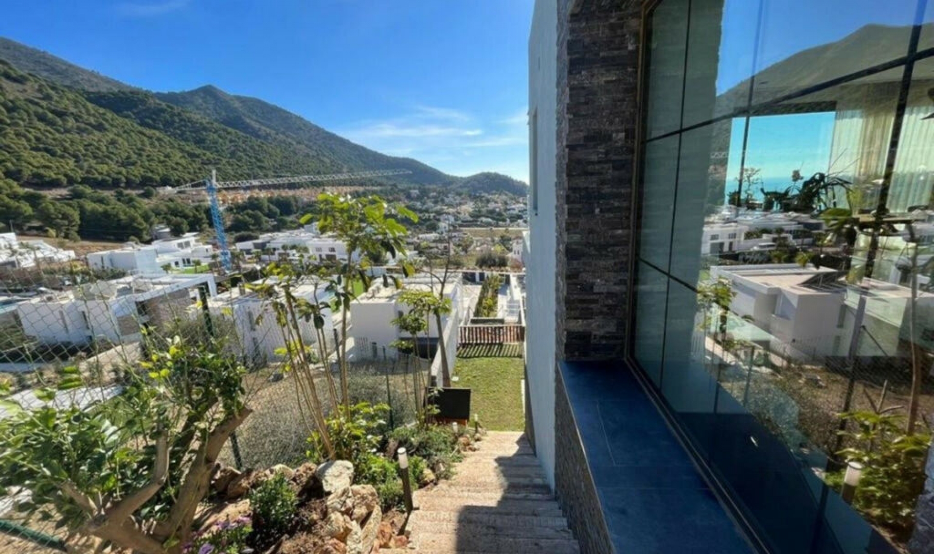 Resale - House -
Mijas