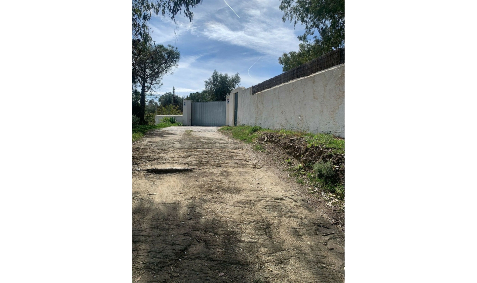 Resale - House -
Mijas