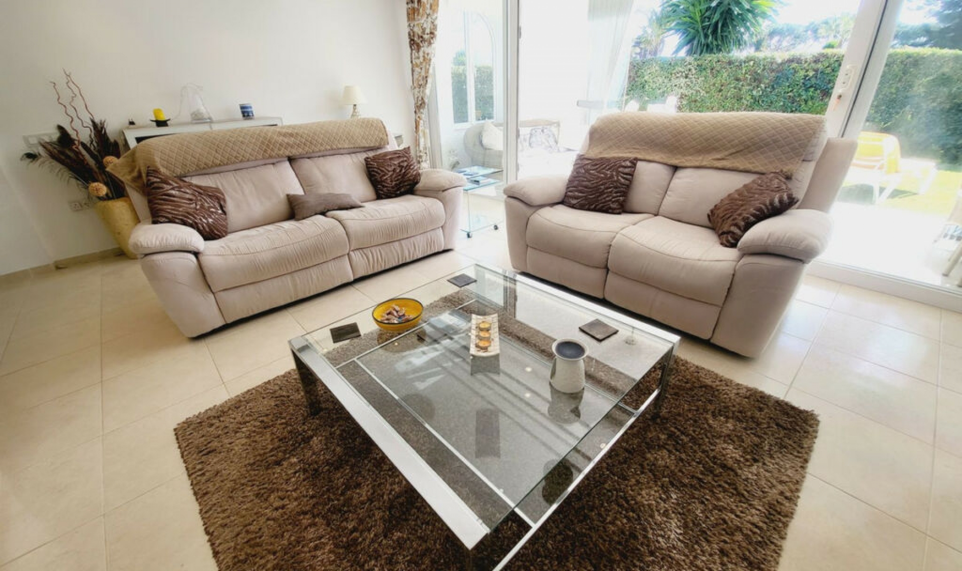 Resale - House -
Miraflores