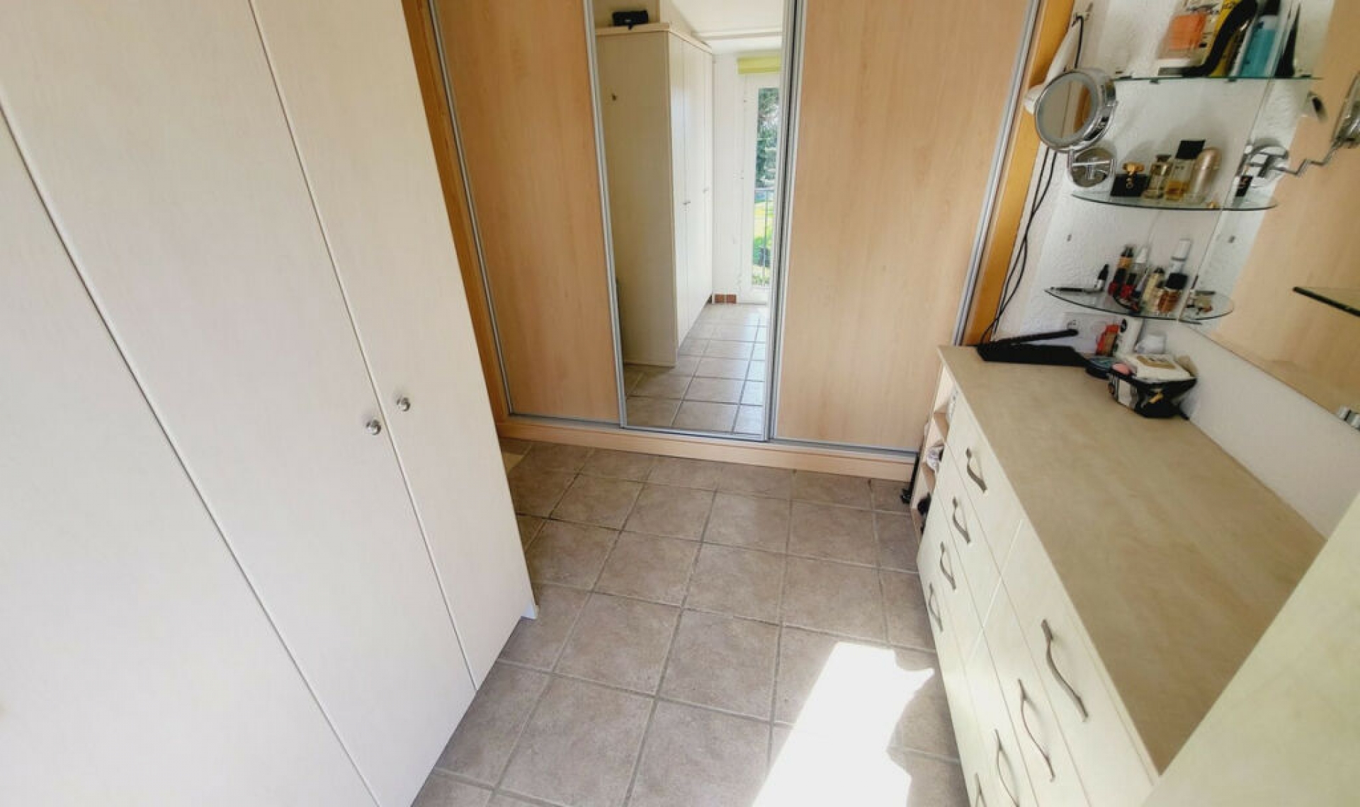 Resale - House -
Miraflores