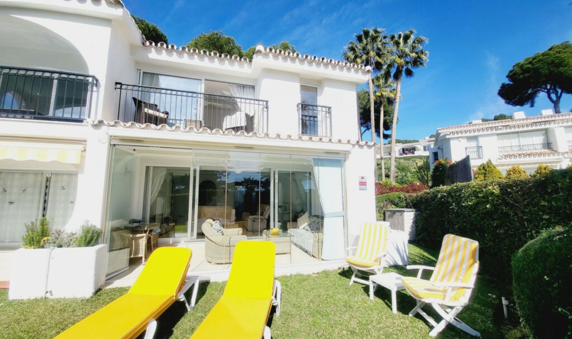 Resale - House -
Miraflores