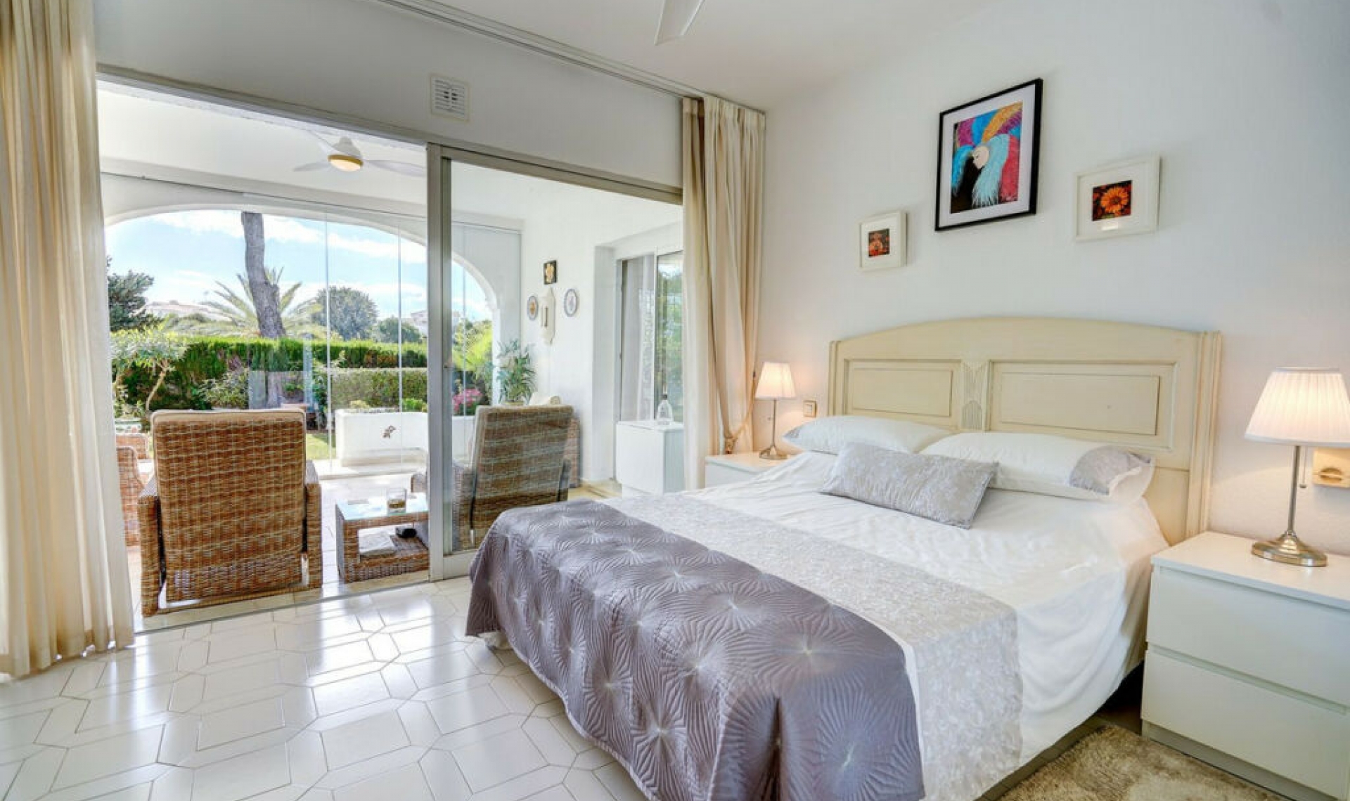 Resale - House -
Miraflores