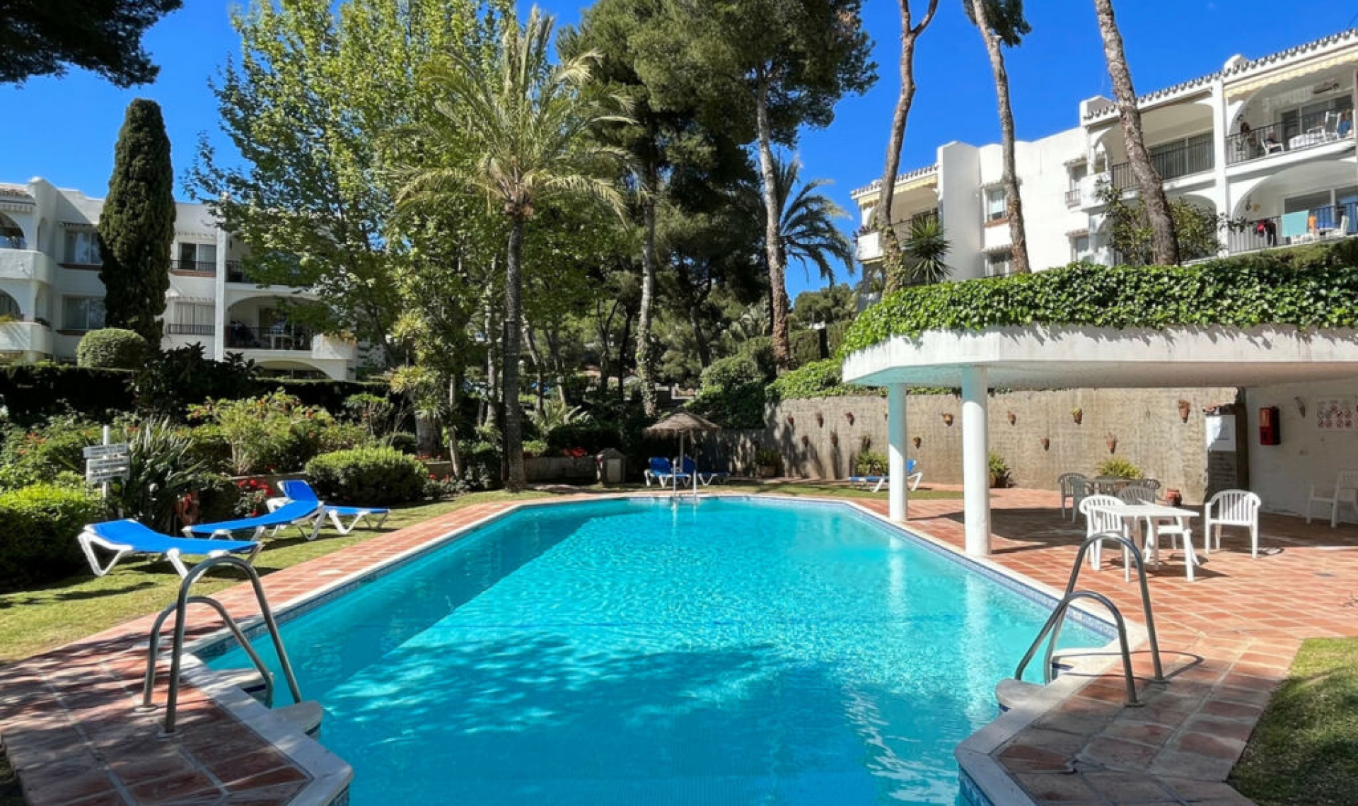 Resale - House -
Miraflores