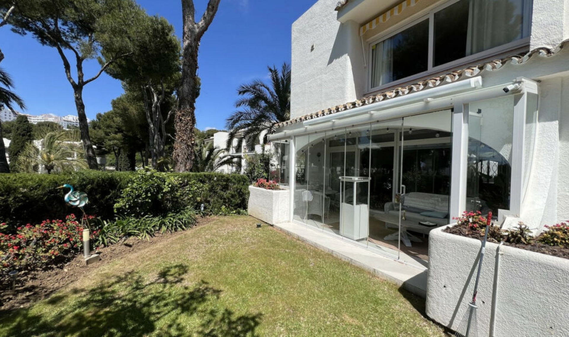 Resale - House -
Miraflores