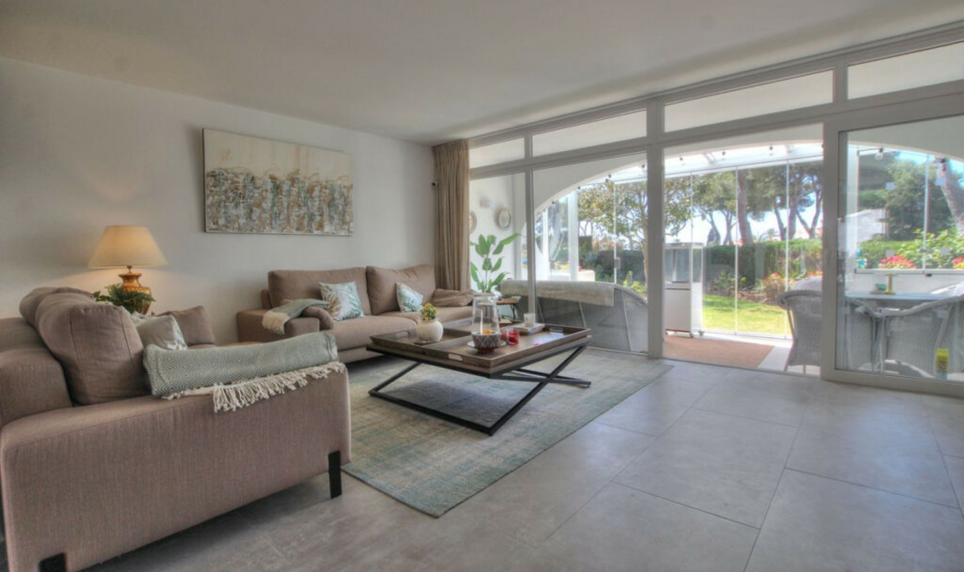 Resale - House -
Miraflores