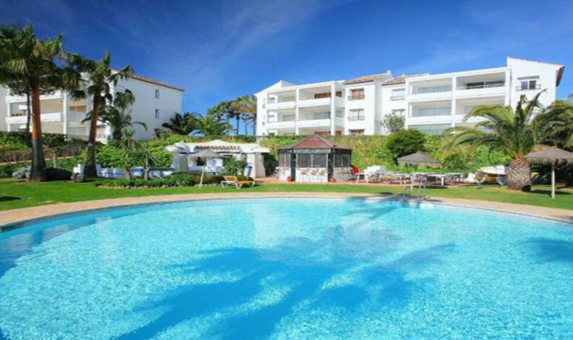 Resale - House -
Miraflores
