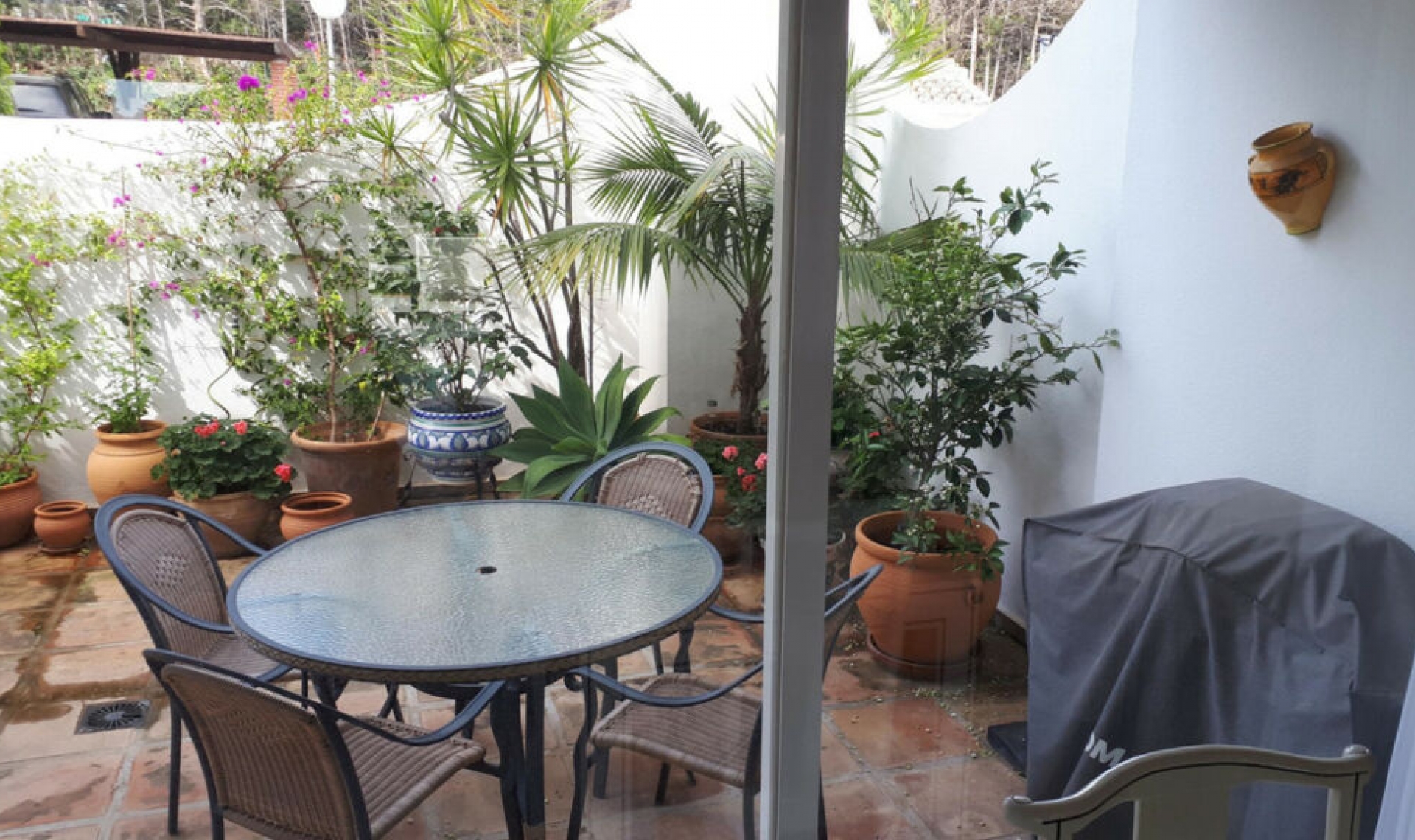 Resale - House -
Miraflores
