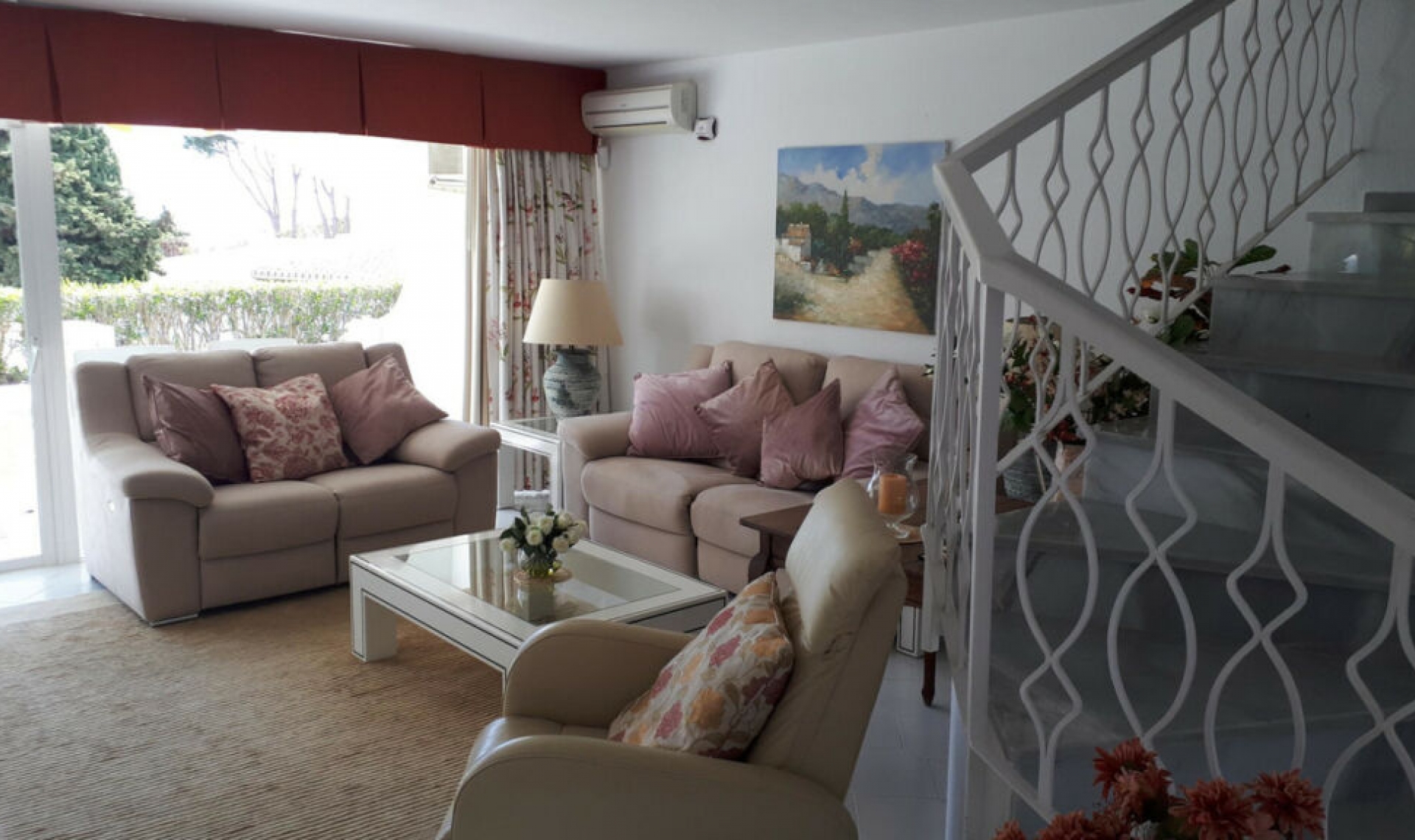 Resale - House -
Miraflores