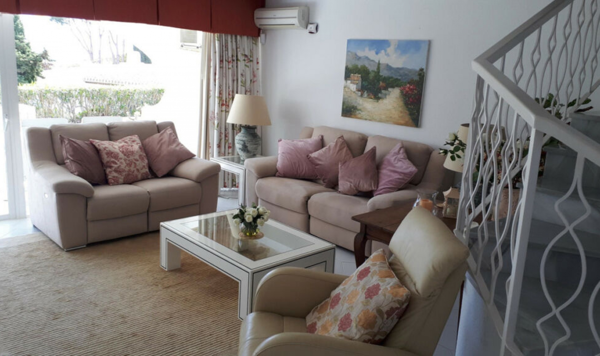 Resale - House -
Miraflores