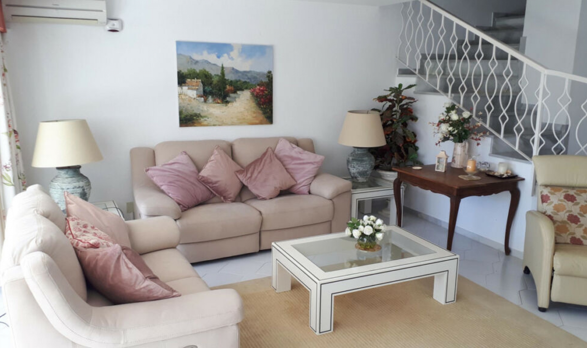 Resale - House -
Miraflores