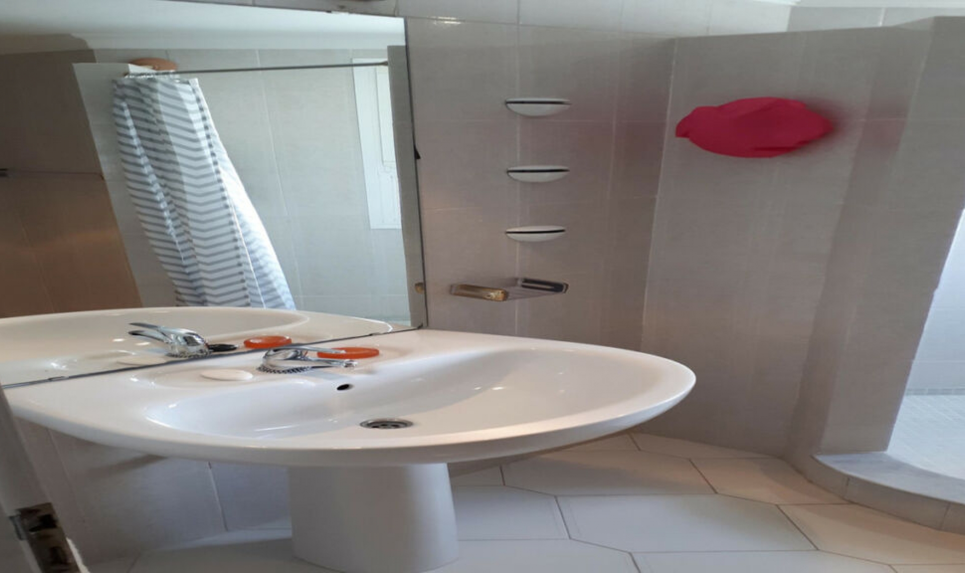Resale - House -
Miraflores