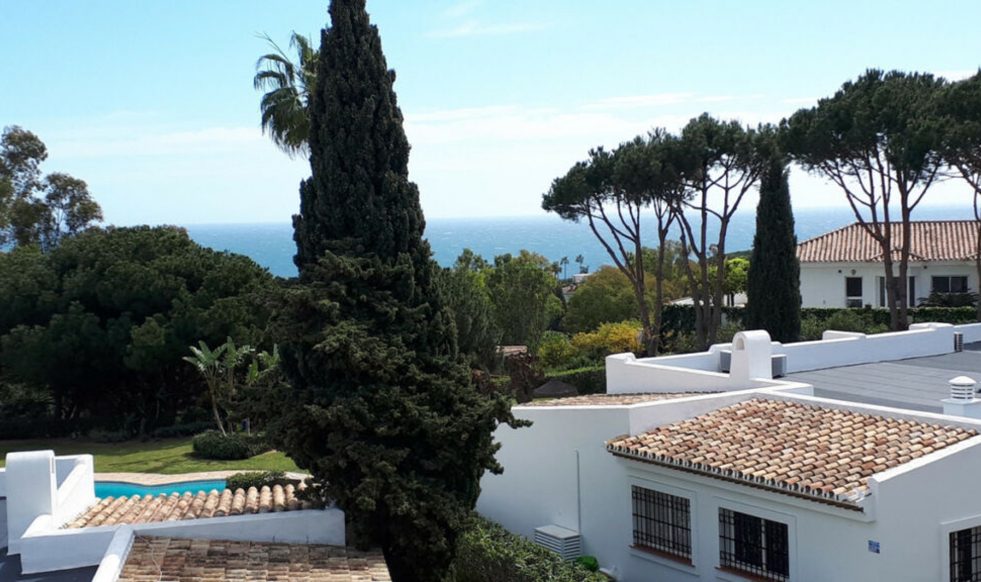 Resale - House -
Miraflores