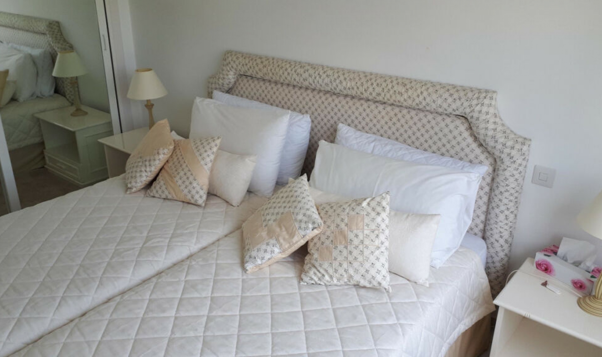 Resale - House -
Miraflores