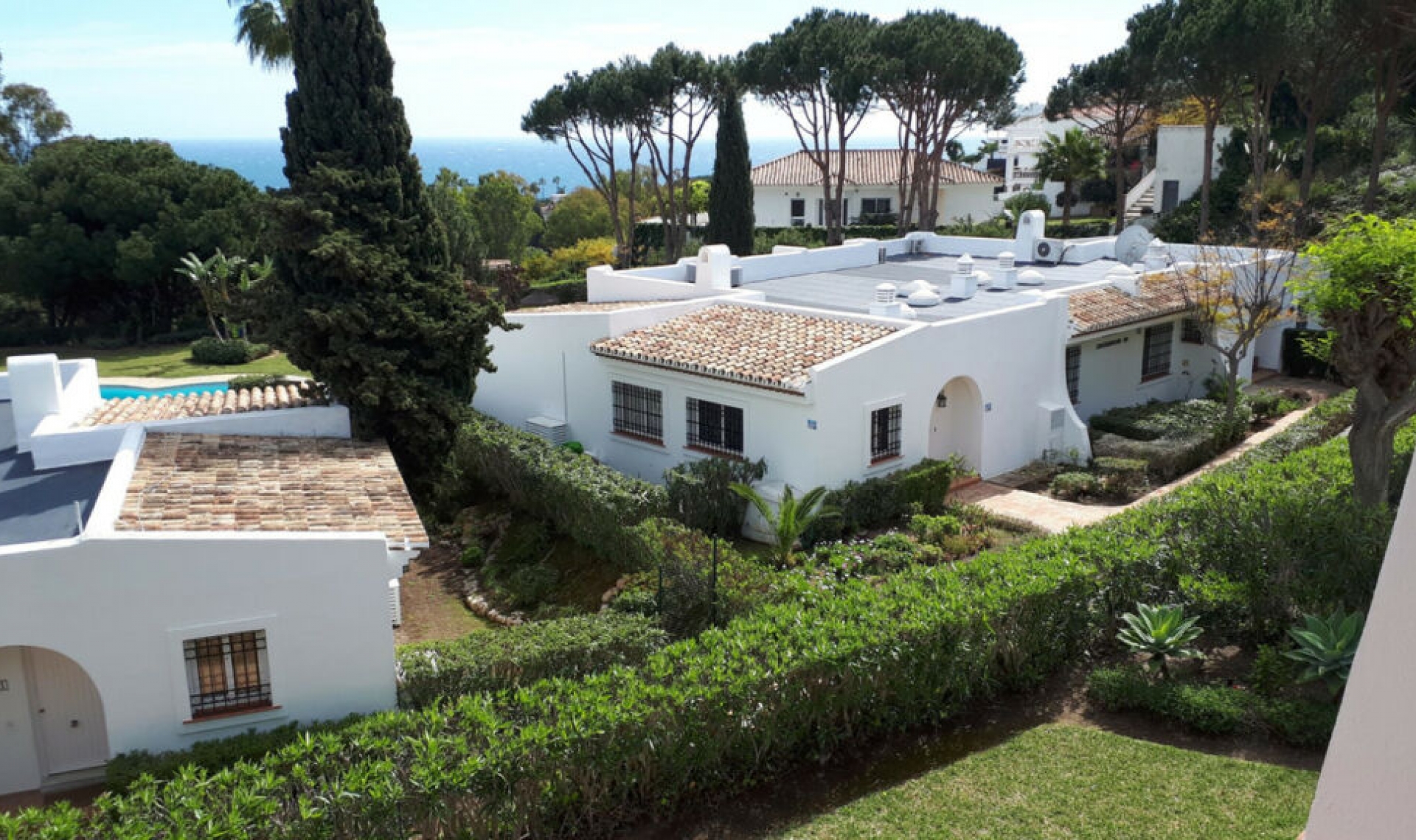 Resale - House -
Miraflores