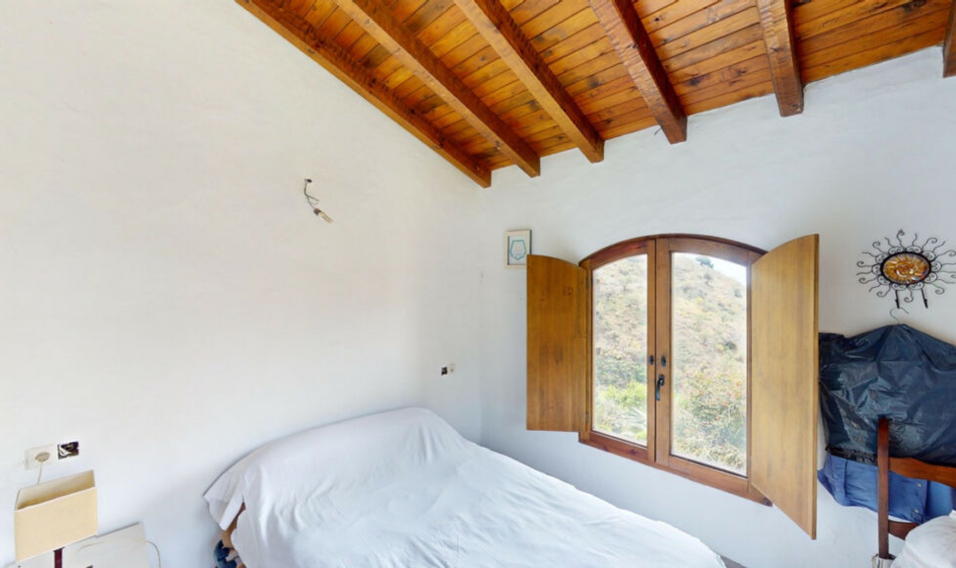 Resale - House -
Moclinejo