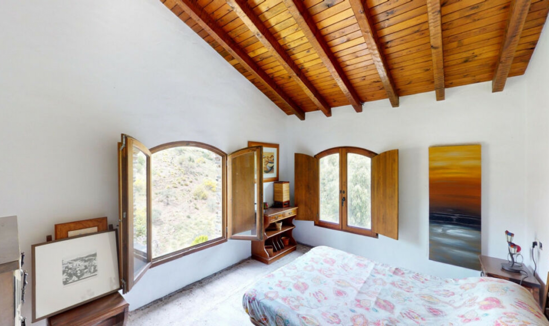 Resale - House -
Moclinejo