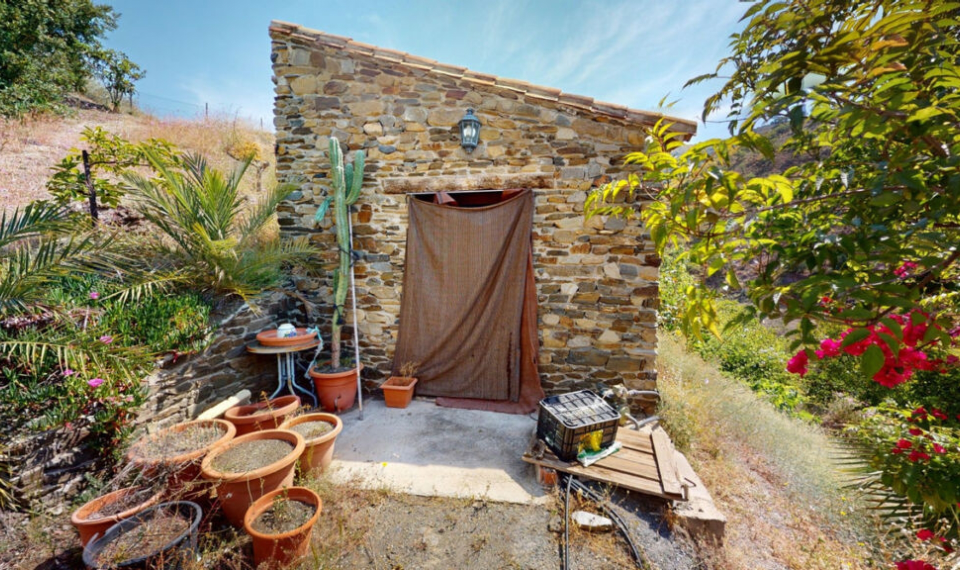 Resale - House -
Moclinejo