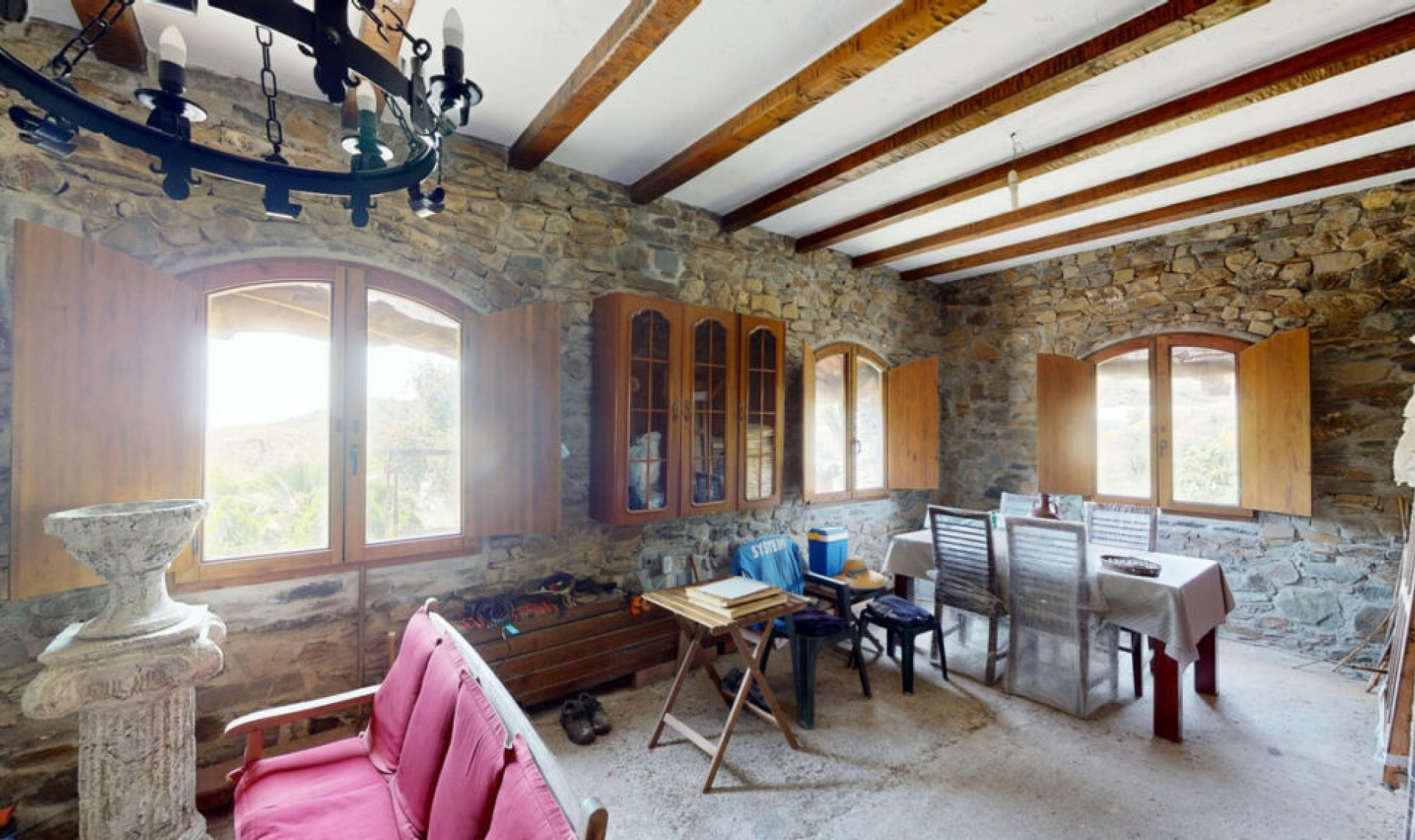 Resale - House -
Moclinejo